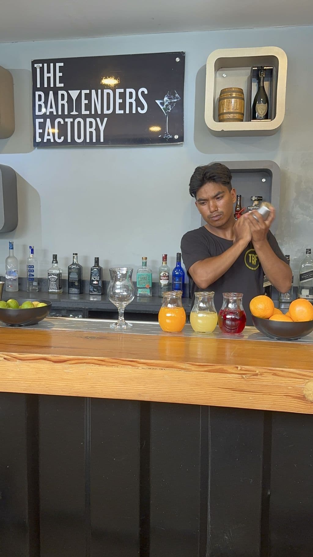 Mixology & Flair Bartending Course